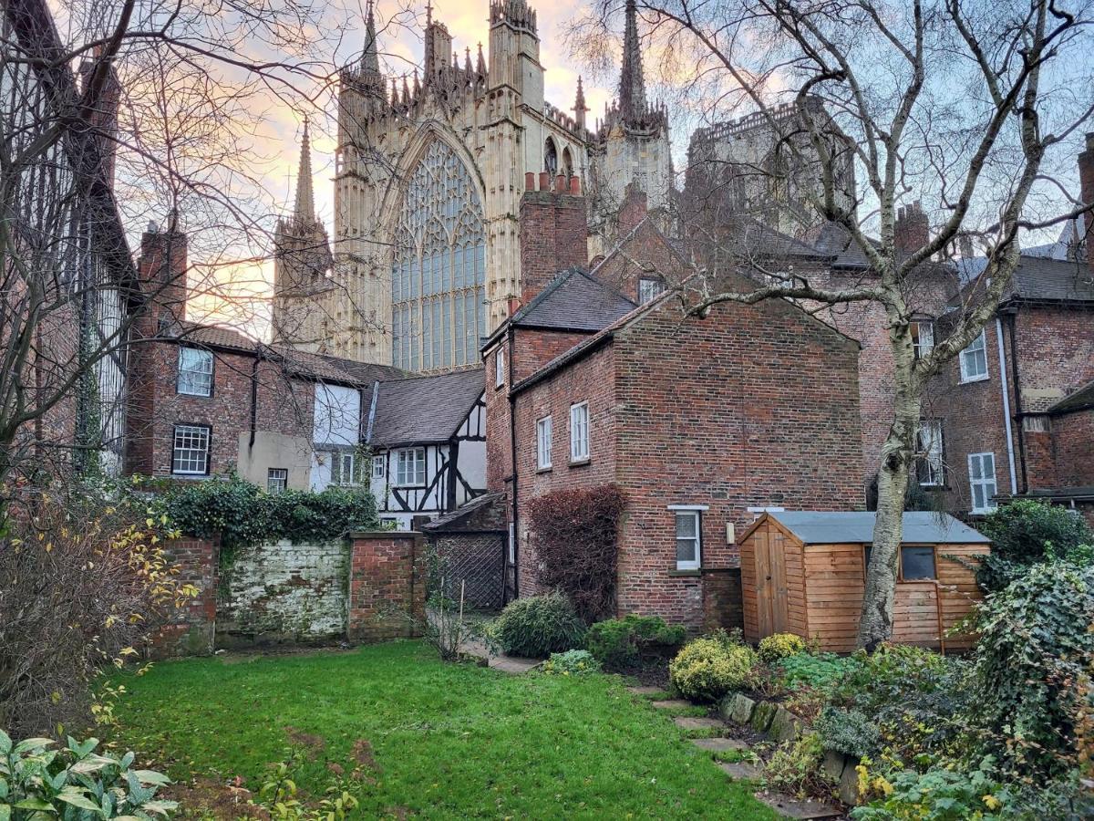 York Minster Garden Apartment Exterior photo